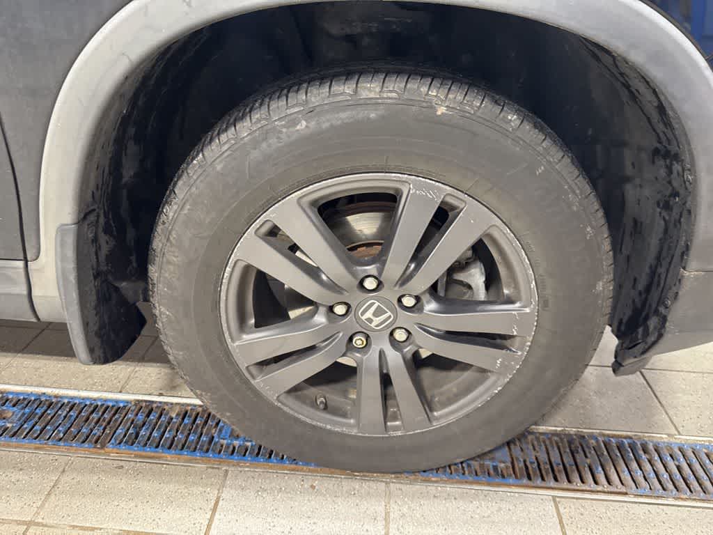 Thumbnail: 2017 Honda Ridgeline - 25