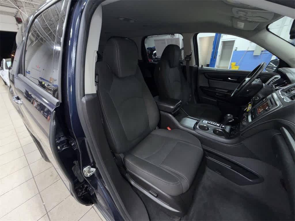 Thumbnail: 2016 GMC Acadia - 16