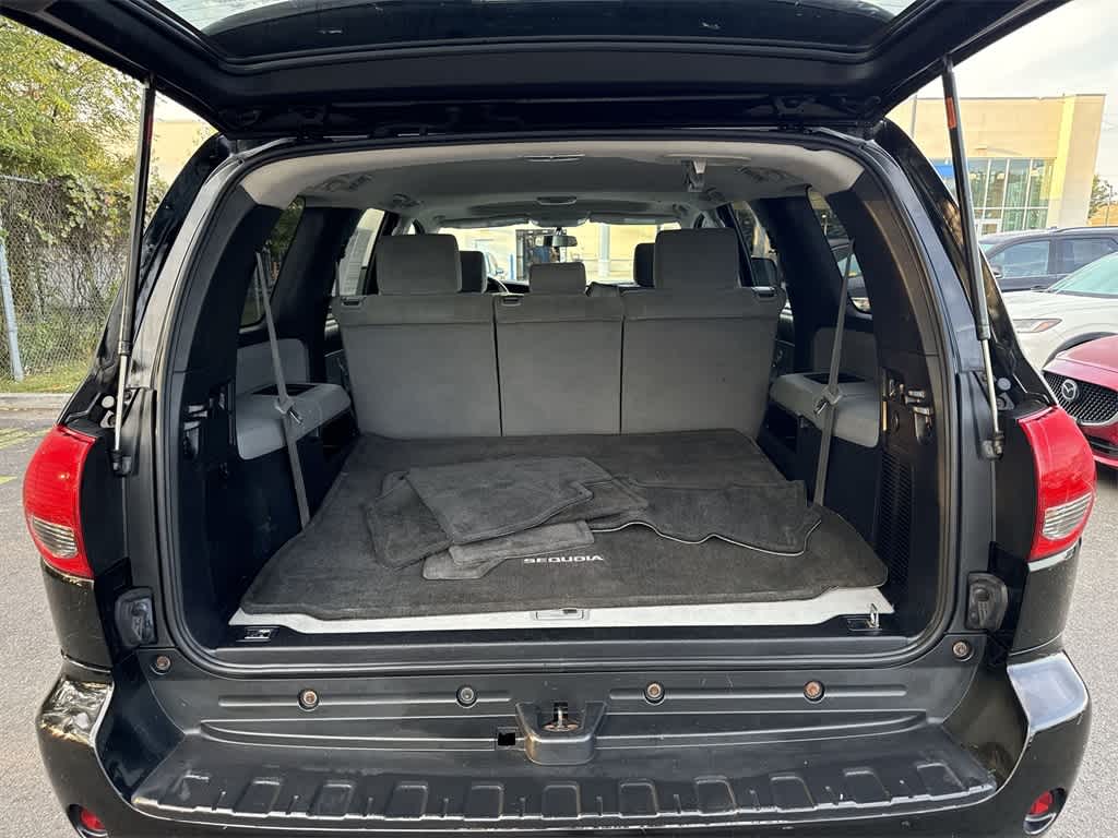 Thumbnail: 2017 Toyota Sequoia - 10