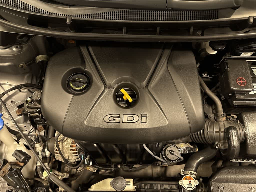 Thumbnail: 2014 Hyundai Elantra - 12