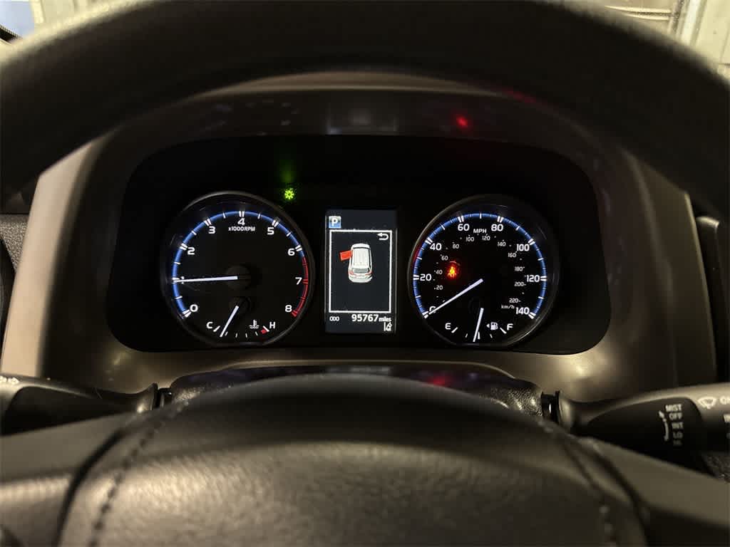 Thumbnail: 2017 Toyota RAV4 - 30