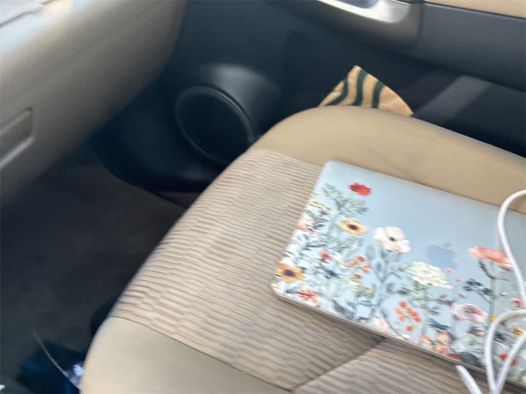 Thumbnail: 2011 Toyota RAV4 - 11