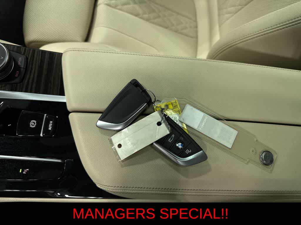 Thumbnail: 2023 BMW 5 Series - 34