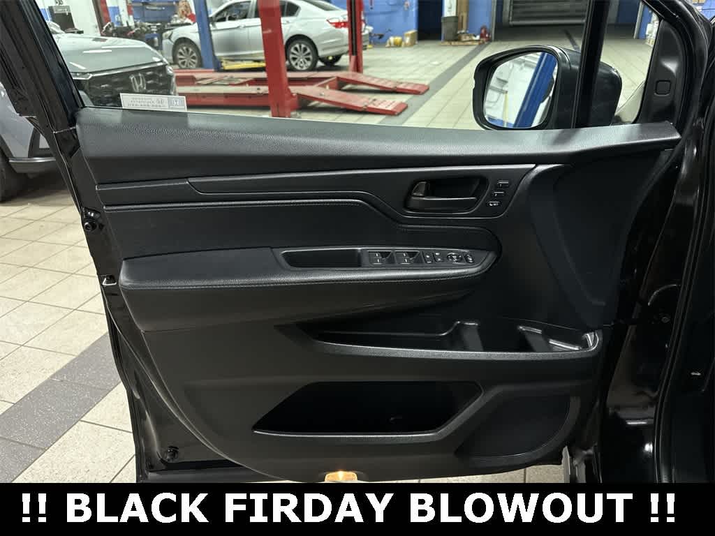 Thumbnail: 2023 Honda Odyssey - 31