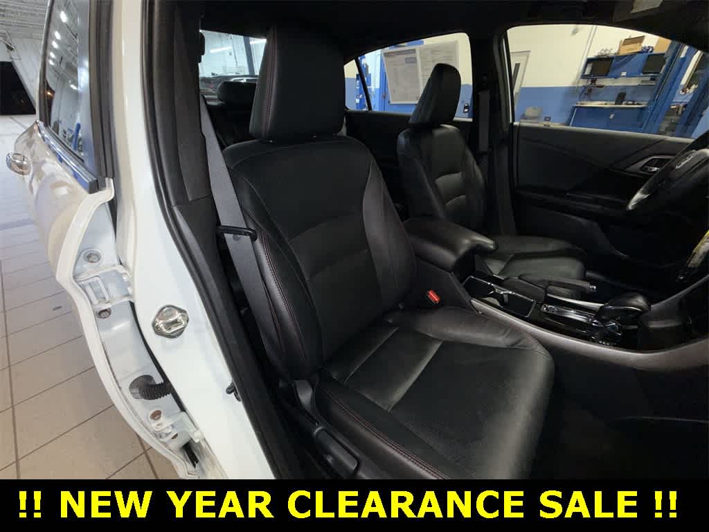 Thumbnail: 2017 Honda Accord - 15