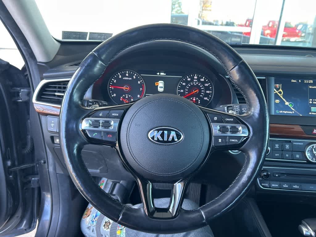 Thumbnail: 2018 Kia Cadenza - 18