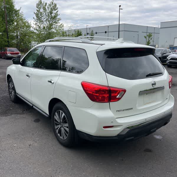 Thumbnail: 2019 Nissan Pathfinder - 6