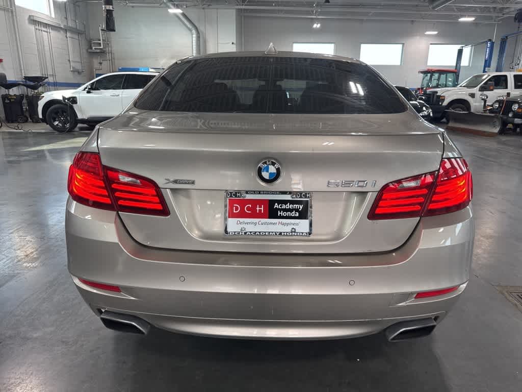 Thumbnail: 2016 BMW 5 Series - 3