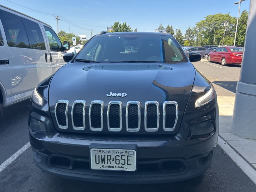Thumbnail: 2016 Jeep Cherokee - 2