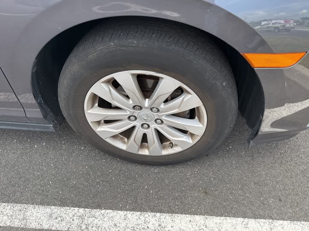 Thumbnail: 2019 Honda Odyssey - 11