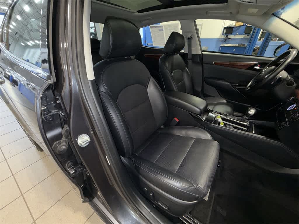 Thumbnail: 2018 Kia Cadenza - 15