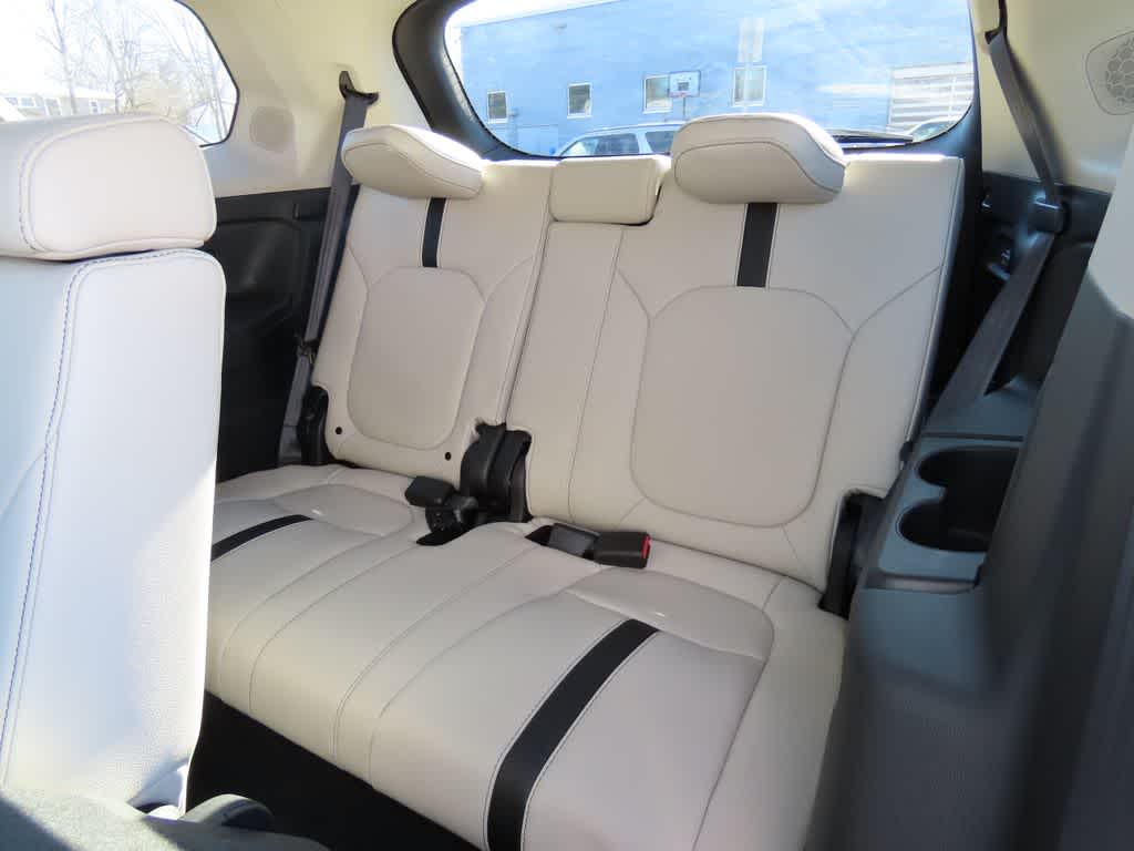 Thumbnail: 2026 Honda Pilot - 16