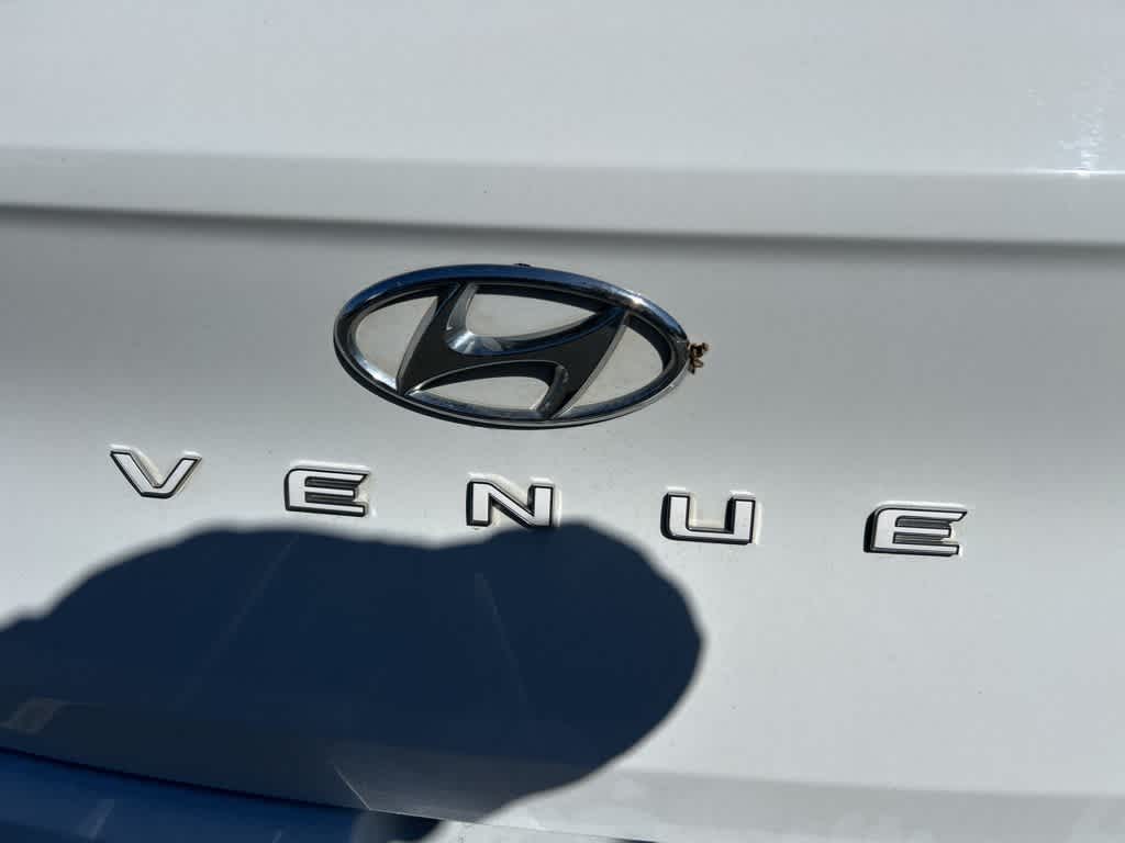 Thumbnail: 2023 Hyundai Venue - 8