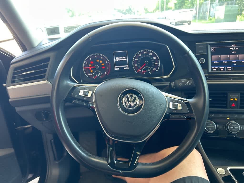 Thumbnail: 2019 Volkswagen Jetta - 15