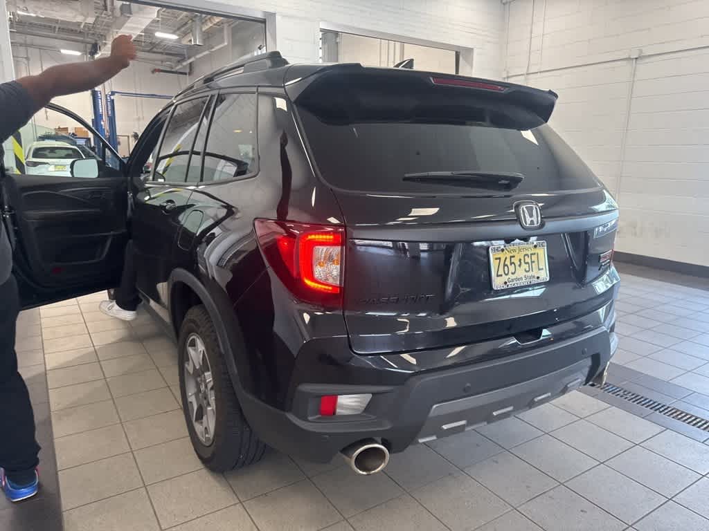 Thumbnail: 2023 Honda Passport - 8