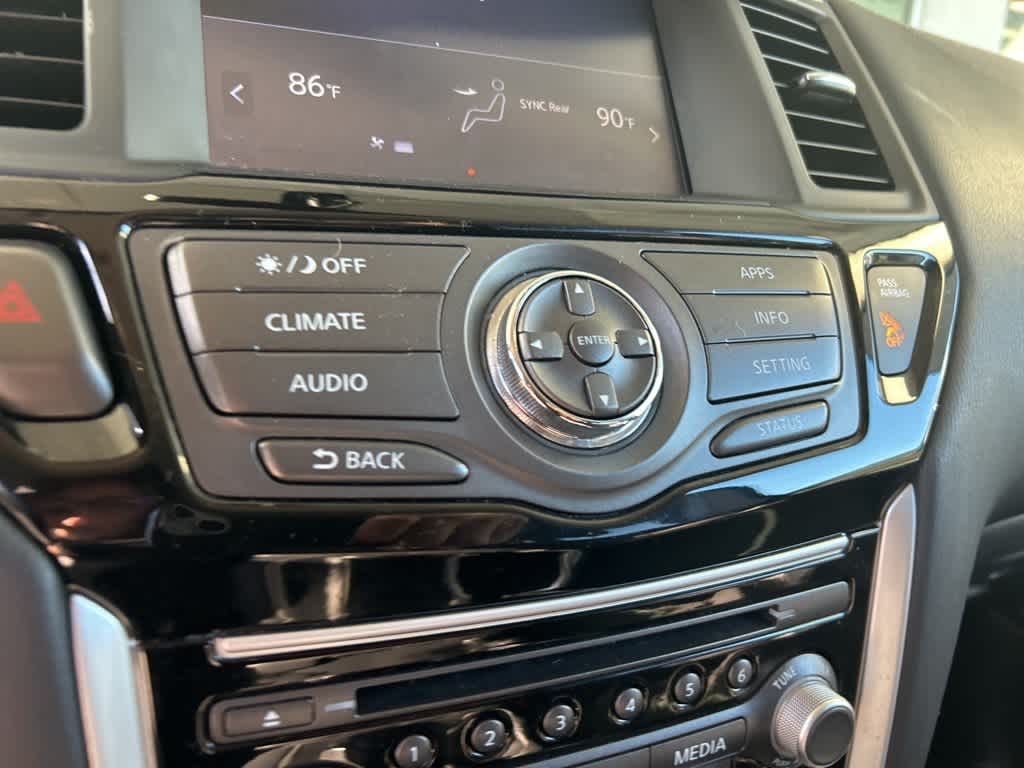 Thumbnail: 2019 Nissan Pathfinder - 25