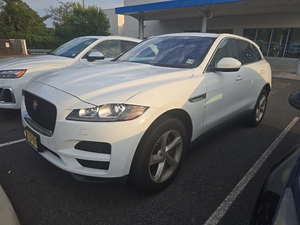 Thumbnail: 2020 Jaguar F-Pace - 1