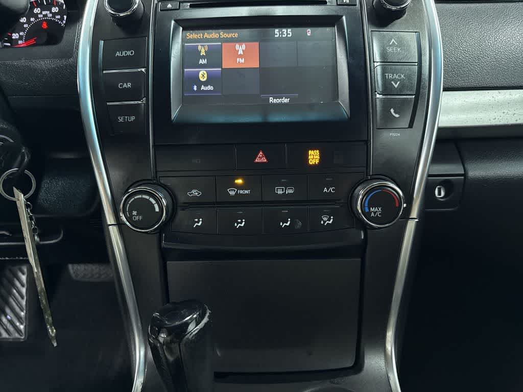 Thumbnail: 2016 Toyota Camry - 19