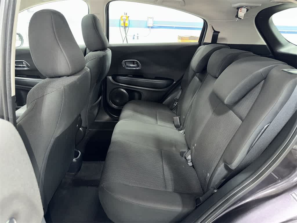 Thumbnail: 2017 Honda HR-V - 16