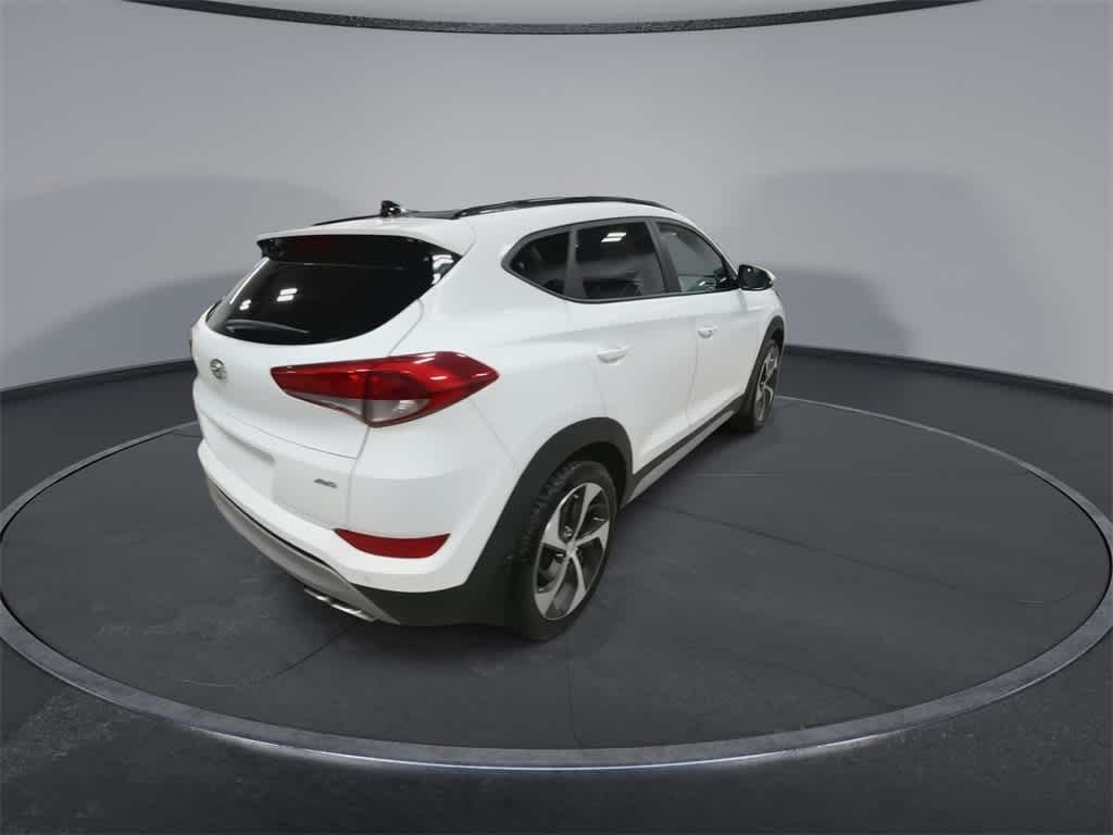 Thumbnail: 2018 Hyundai Tucson - 8