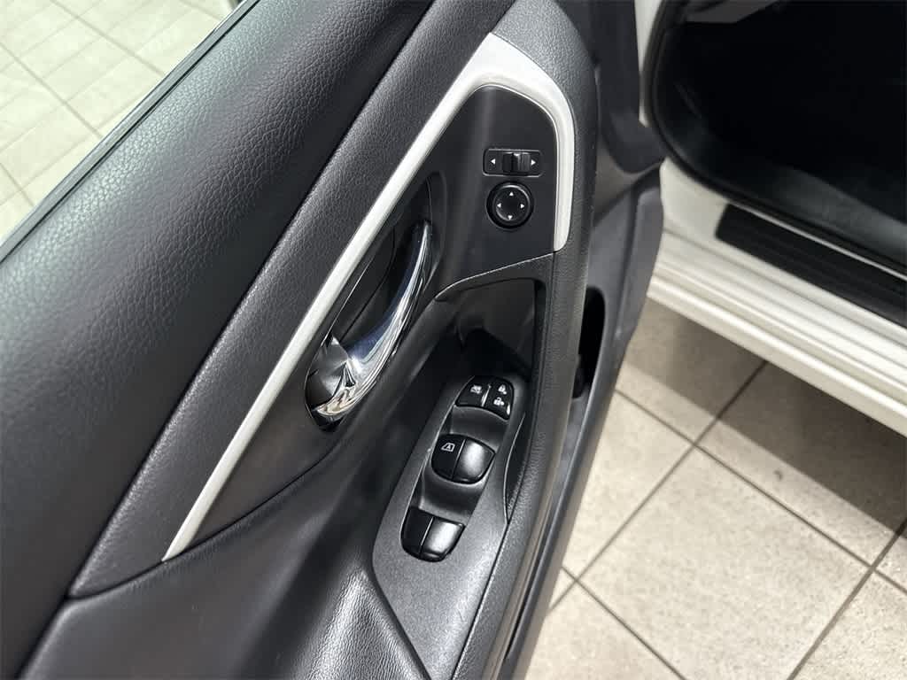 Thumbnail: 2018 Nissan Altima - 21