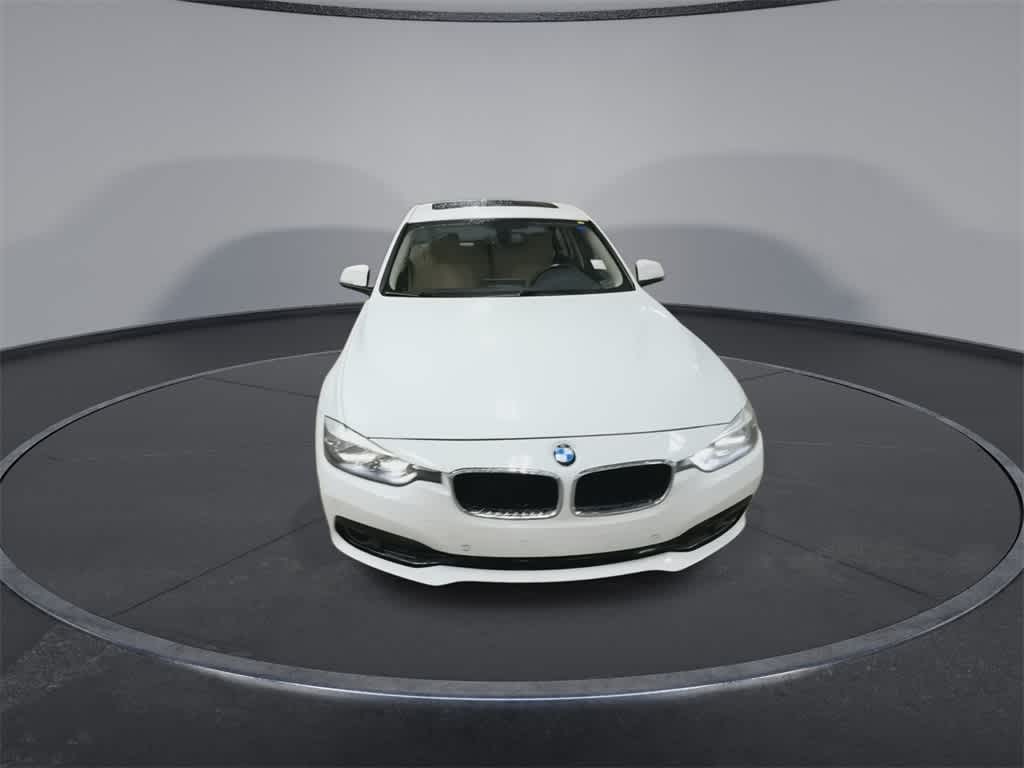 Thumbnail: 2017 BMW 3 Series - 3