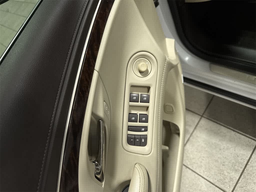 Thumbnail: 2015 Buick LaCrosse - 23