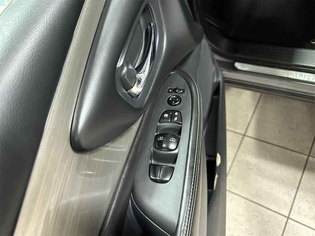Thumbnail: 2018 Nissan Murano - 23
