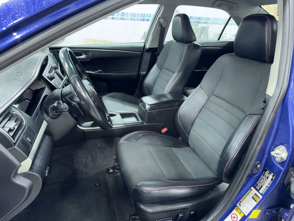 Thumbnail: 2016 Toyota Camry - 13