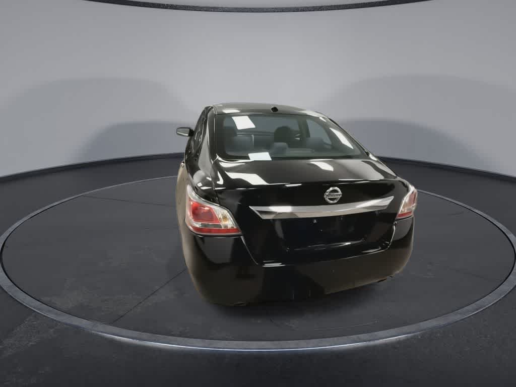 Thumbnail: 2015 Nissan Altima - 7