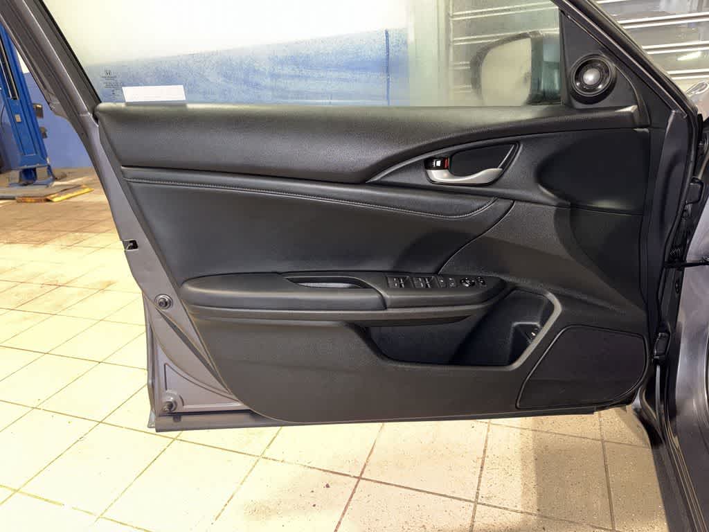 Thumbnail: 2020 Honda Insight - 32