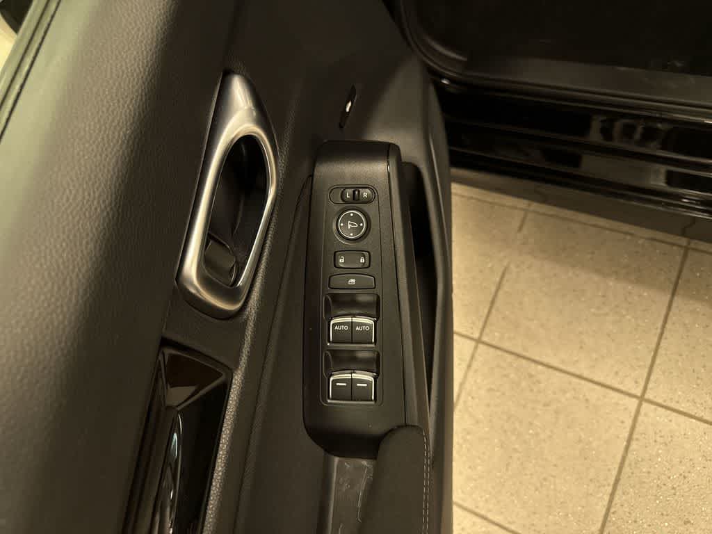 Thumbnail: 2023 Honda Civic - 21