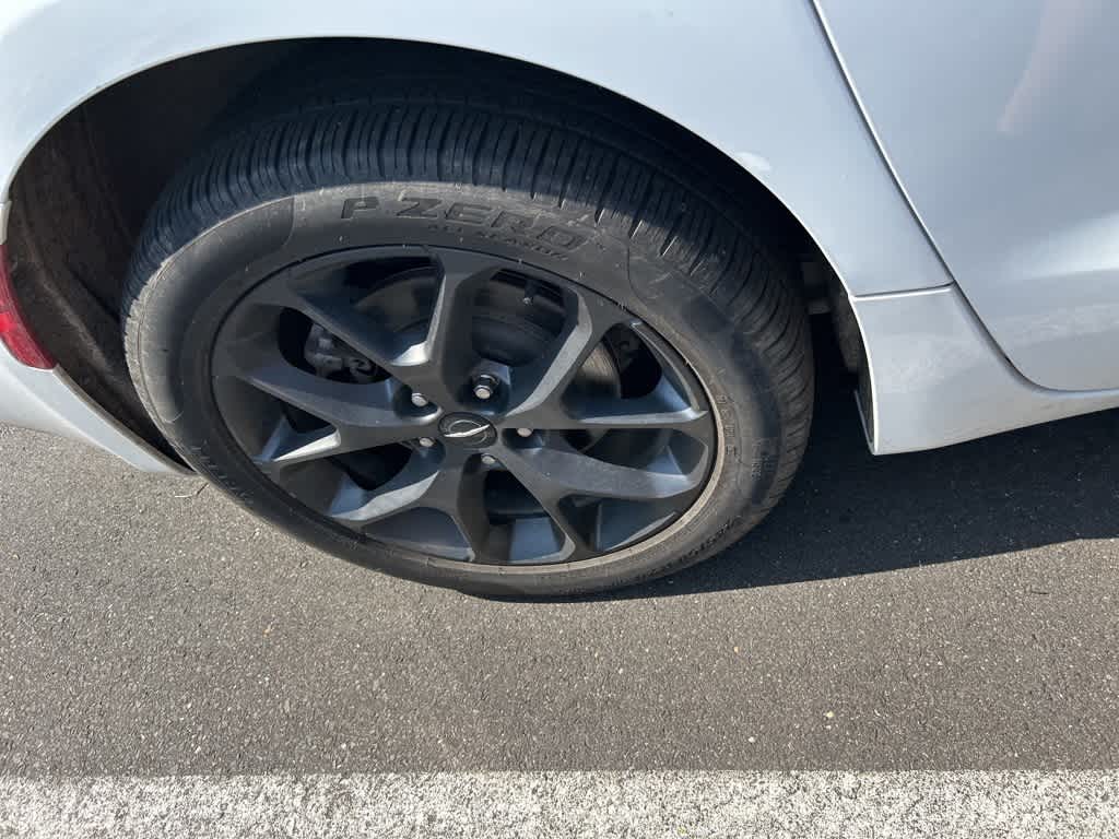 Thumbnail: 2022 Chrysler Pacifica - 5