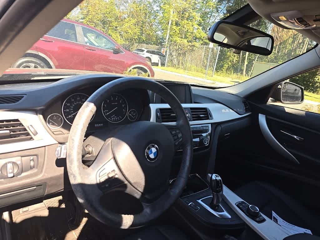 Thumbnail: 2018 BMW 3 Series - 12