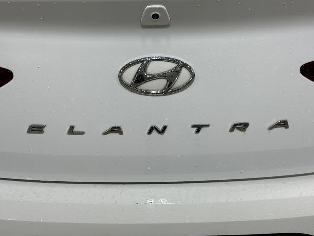 Thumbnail: 2019 Hyundai Elantra - 26