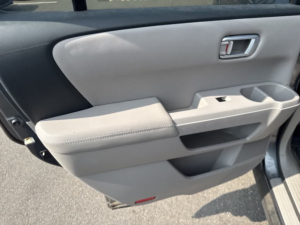 Thumbnail: 2013 Honda Pilot - 17