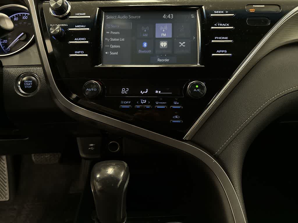 Thumbnail: 2018 Toyota Camry - 21
