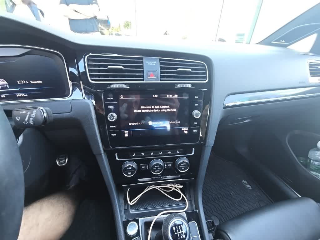 Thumbnail: 2018 Volkswagen Golf - 16