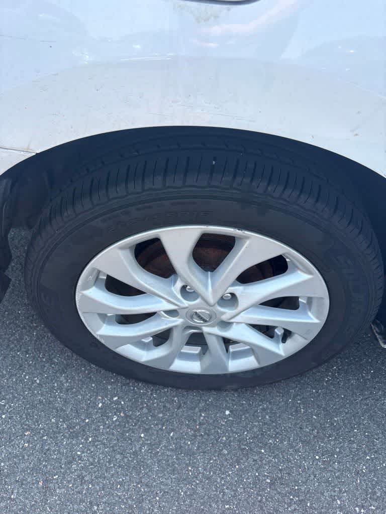Thumbnail: 2019 Nissan Sentra - 19