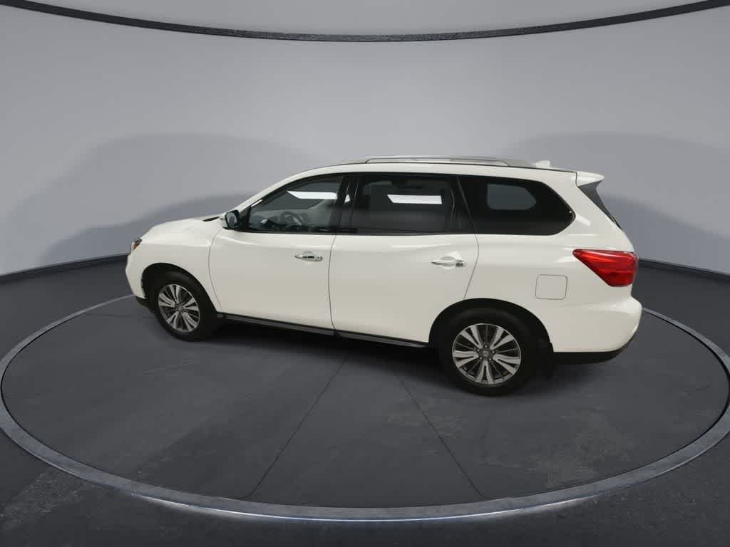 Thumbnail: 2019 Nissan Pathfinder - 6