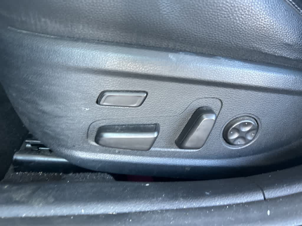 Thumbnail: 2018 Kia Cadenza - 14