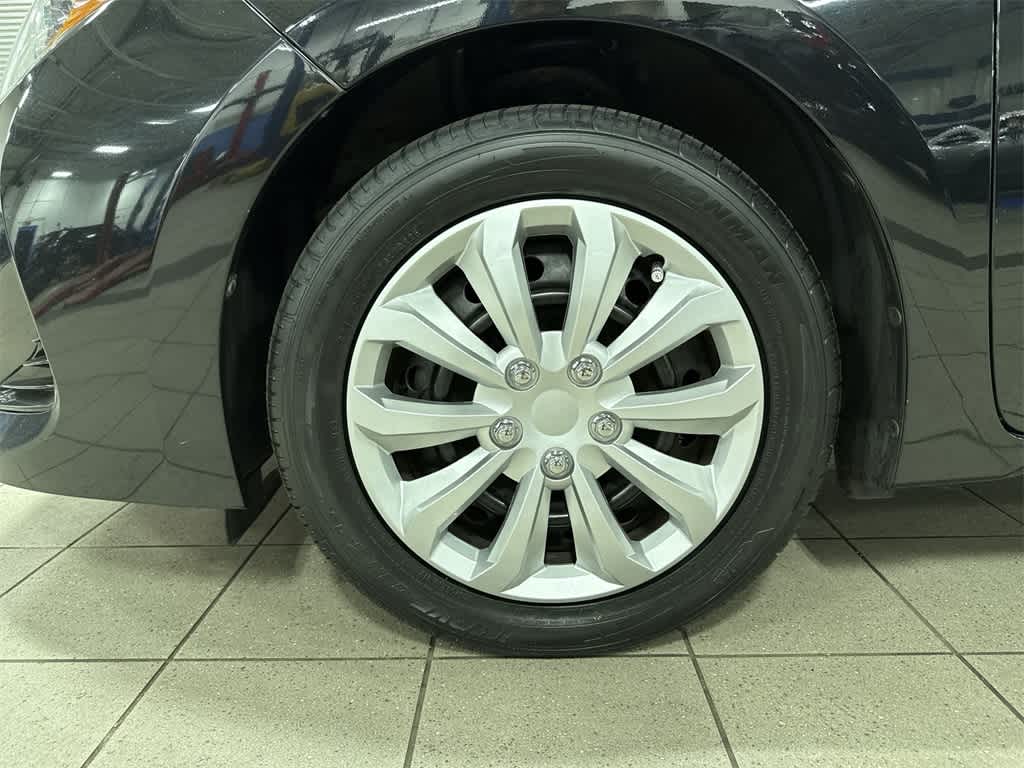 Thumbnail: 2018 Toyota Corolla - 10