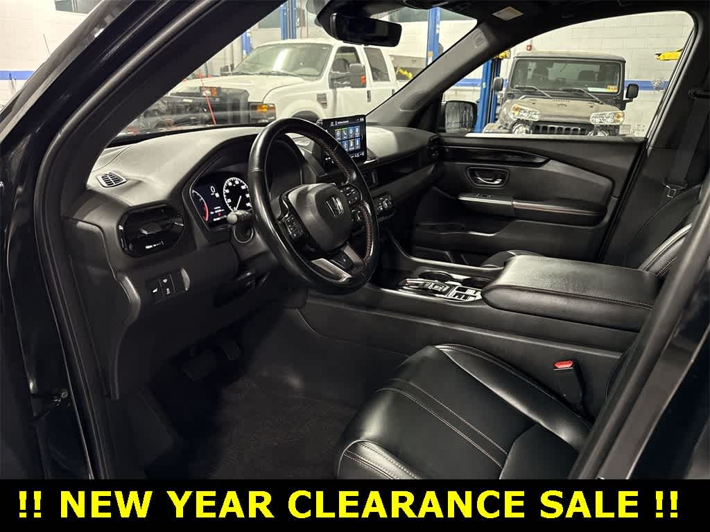 Thumbnail: 2023 Honda Pilot - 32