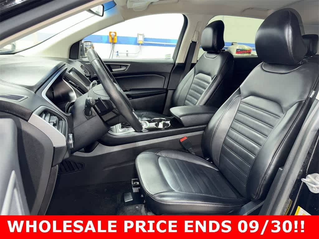 Thumbnail: 2017 Ford Edge - 15