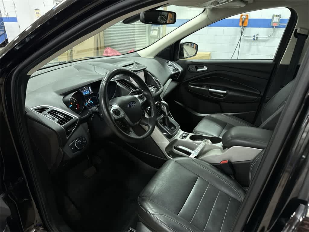 Thumbnail: 2013 Ford Escape - 31