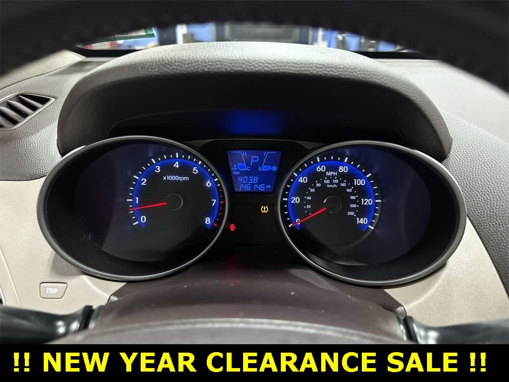 Thumbnail: 2011 Hyundai Tucson - 31