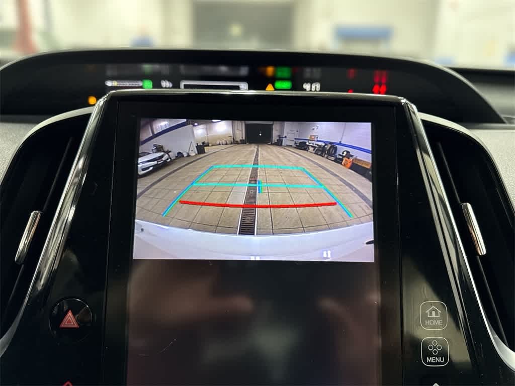 Thumbnail: 2018 Toyota Prius Prime - 25