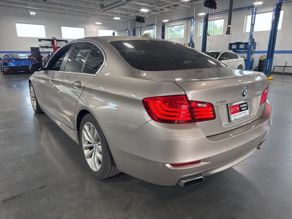 Thumbnail: 2016 BMW 5 Series - 2