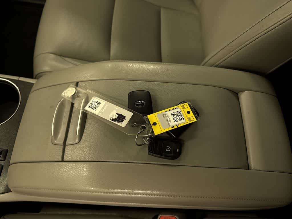 Thumbnail: 2017 Toyota Highlander - 34