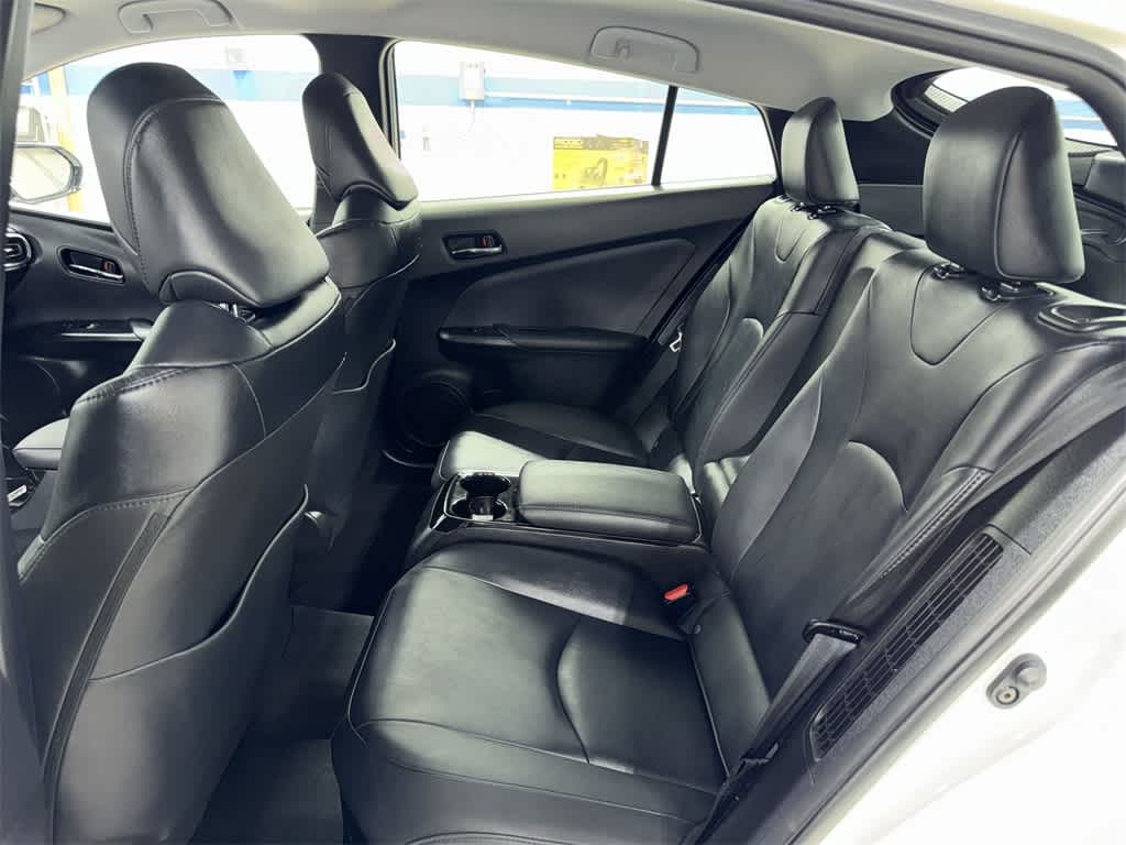 Thumbnail: 2018 Toyota Prius Prime - 17